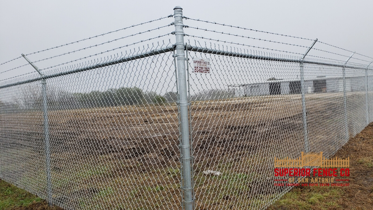 Why a Chain Link Fence In Philadelphia Is The Top Choice For Property Owners