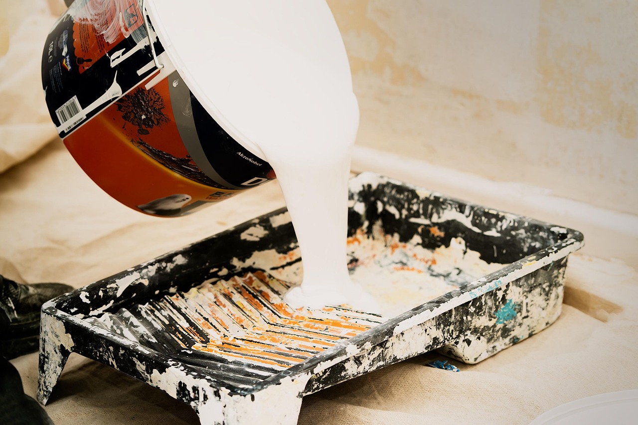 Paint, interior paint, paint bucket — 5 Ways to Manage Construction Risks