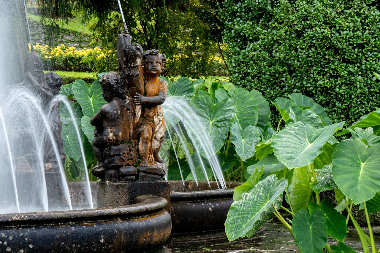 Fountain, water feature, sculpture — examplearticle