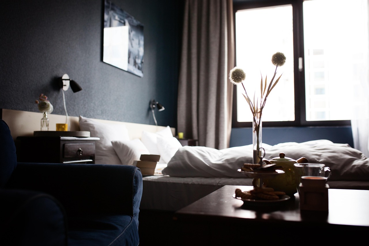 Hotel, hotel rooms, home — Nationwide Moving Trends