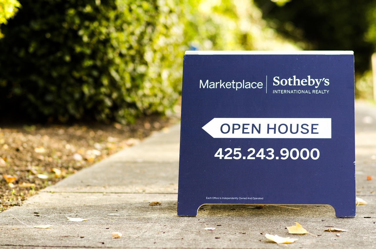 Open house, sign, aboard — Vital Details about a Home Equity Loan